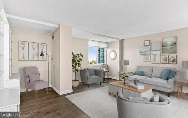 $2,100 | 501 Slaters Lane, Unit 513, Alexandria, VA 22314