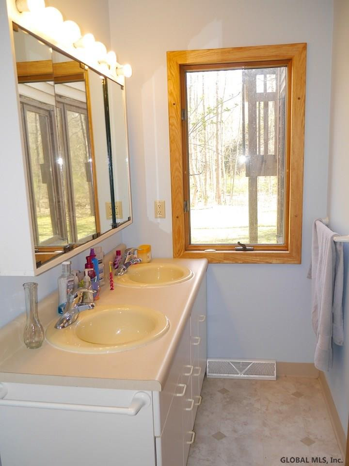 607 Mac Elroy Road Ballston Lake, NY 12019 - Photo 21 of 25 Photo 21