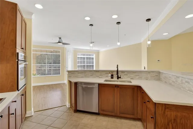 $499,900 | 6451 Sunset Bay Circle, Apollo Beach, FL 33572