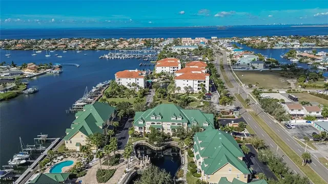 $499,900 | 6451 Sunset Bay Circle, Apollo Beach, FL 33572