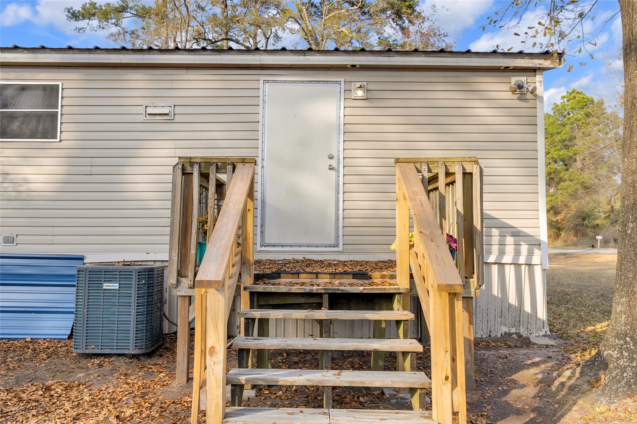 22094 Spear Road Porter, TX 77365 - Photo 39 of 45 a view of entryway with wooden floor