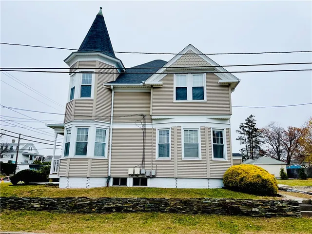 $559,000 | 1574 Cranston Street, Cranston, RI 02920