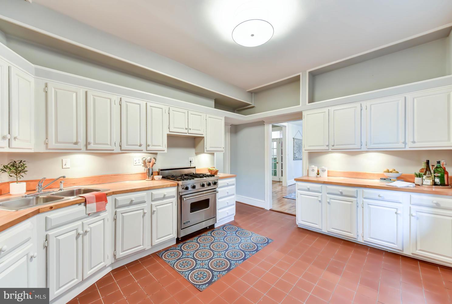 110 13th Street Southeast Washington, DC 20003 - Photo 17 of 58 Immense kitchen. Imagine the possibilities