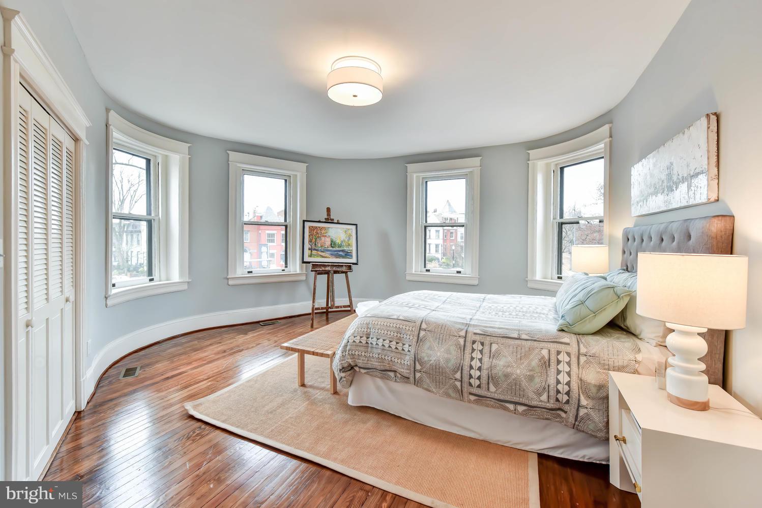 110 13th Street Southeast Washington, DC 20003 - Photo 23 of 58 Owner's suite has 5 windows onto Lincoln Park