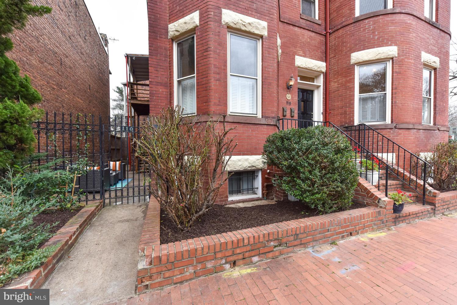 110 13th Street Southeast Washington, DC 20003 - Photo 40 of 58 Gated side patio, easy for bikes/strollers