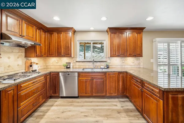 $1,250,000 | 5787 Lewis Way, Concord, CA 94521