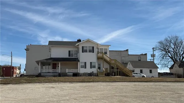 $199,900 | 305 West Main Street, Richmond, MO 64085