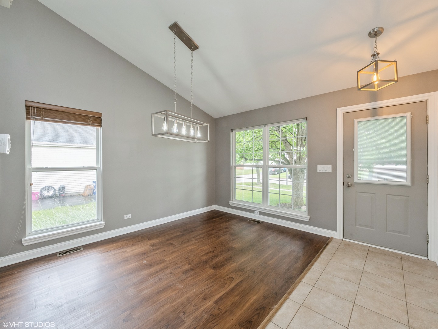 11880 Everglades Road Huntley, IL 60142 - Photo 3 of 23 Gallery Image 3
