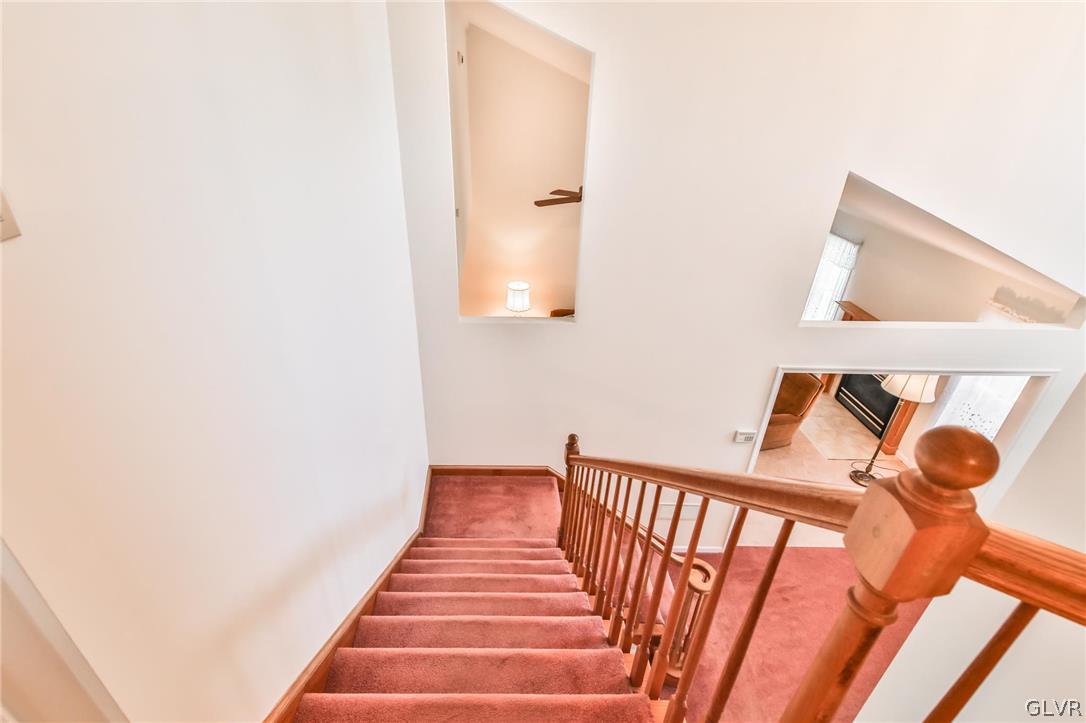 5332 Schantz Road Allentown, PA 18104 - Photo 7 of 50 Contemporary Touches