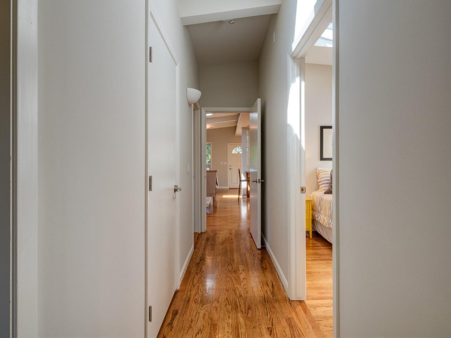 58 Lorelei Lane Menlo Park, CA 94025 - Photo 15 of 29