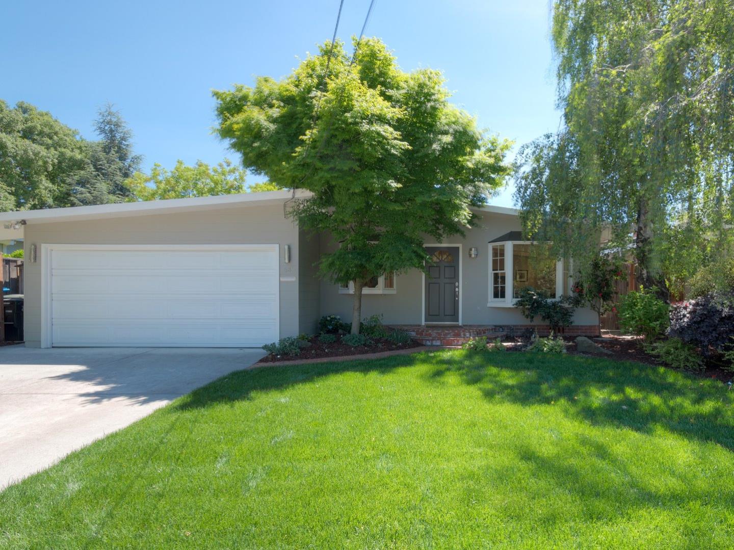 58 Lorelei Lane Menlo Park, CA 94025 - Photo 3 of 29