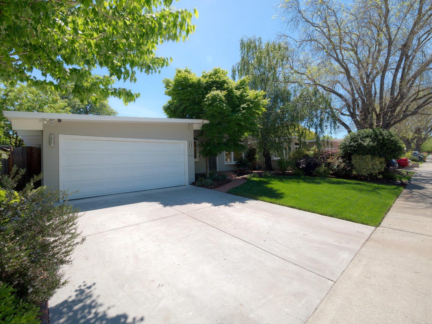 58 Lorelei Lane Menlo Park, CA 94025 - Photo 4 of 29