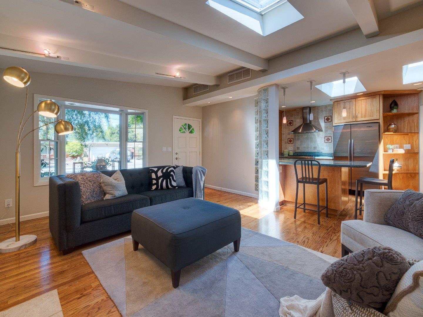 58 Lorelei Lane Menlo Park, CA 94025 - Photo 5 of 29