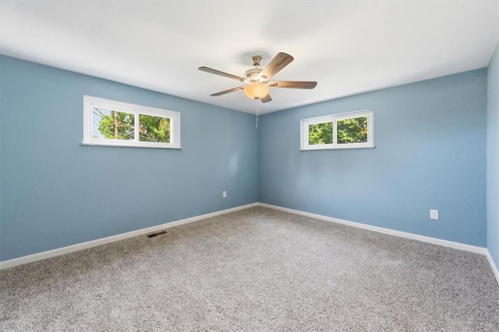 162 Foxwood Road Coraopolis, PA 15108 - Photo 15 of 42