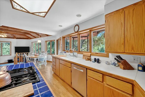 a view of livingroom with furniture and windows