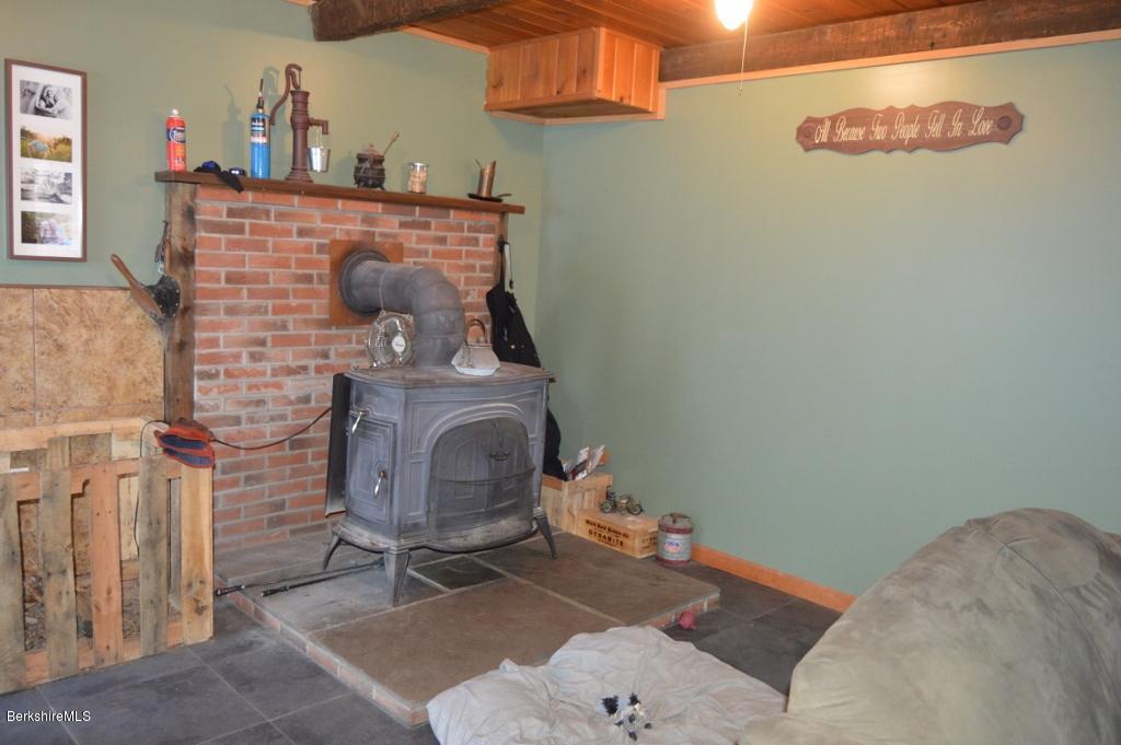 416 Notch Road North Adams, MA 01247 - Photo 34 of 50 DSC_0026 (1024x681)