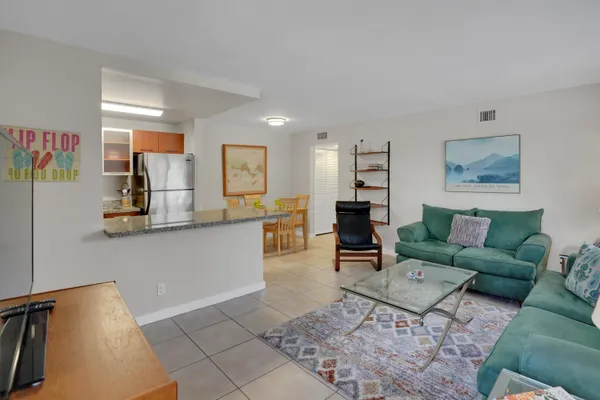 $2,300 | 3212 Northeast 9th Street, Unit A104, Pompano Beach, FL 33062