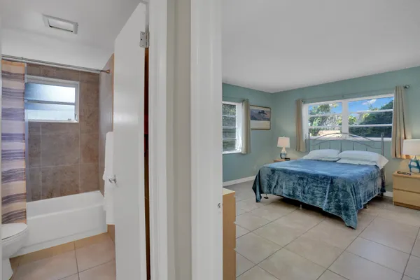 $2,300 | 3212 Northeast 9th Street, Unit A104, Pompano Beach, FL 33062