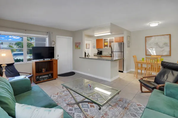 $2,300 | 3212 Northeast 9th Street, Unit A104, Pompano Beach, FL 33062