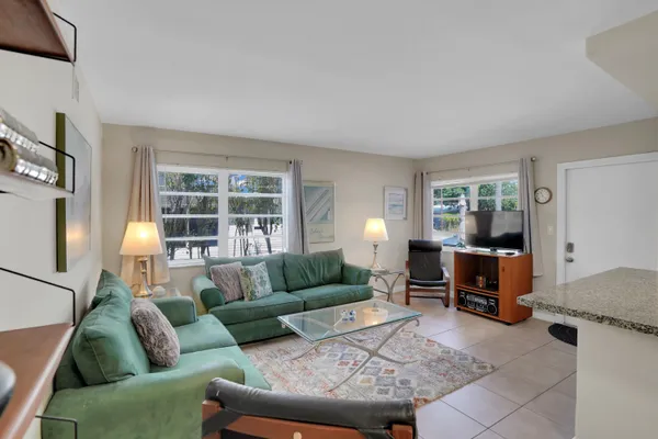 $2,300 | 3212 Northeast 9th Street, Unit A104, Pompano Beach, FL 33062