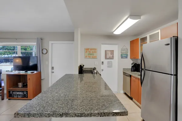 $2,300 | 3212 Northeast 9th Street, Unit A104, Pompano Beach, FL 33062