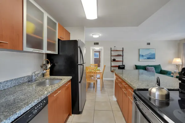 $2,300 | 3212 Northeast 9th Street, Unit A104, Pompano Beach, FL 33062