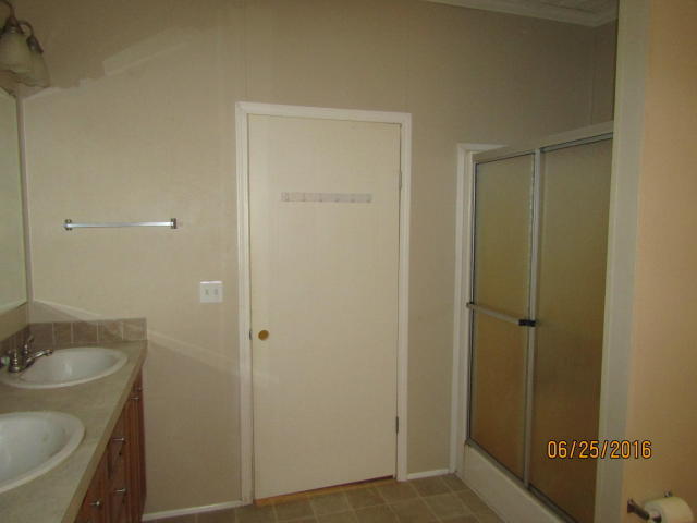 3659 Eagle Ridge Road Maryville, TN 37803 - Photo 8 of 12 Master Bath