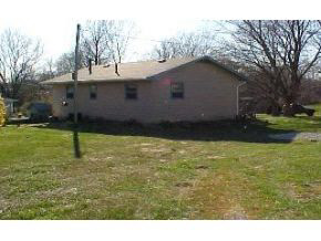 7346 State Road Bloomington, IN 47408 - Photo 4 of 14 Gallery Image 4