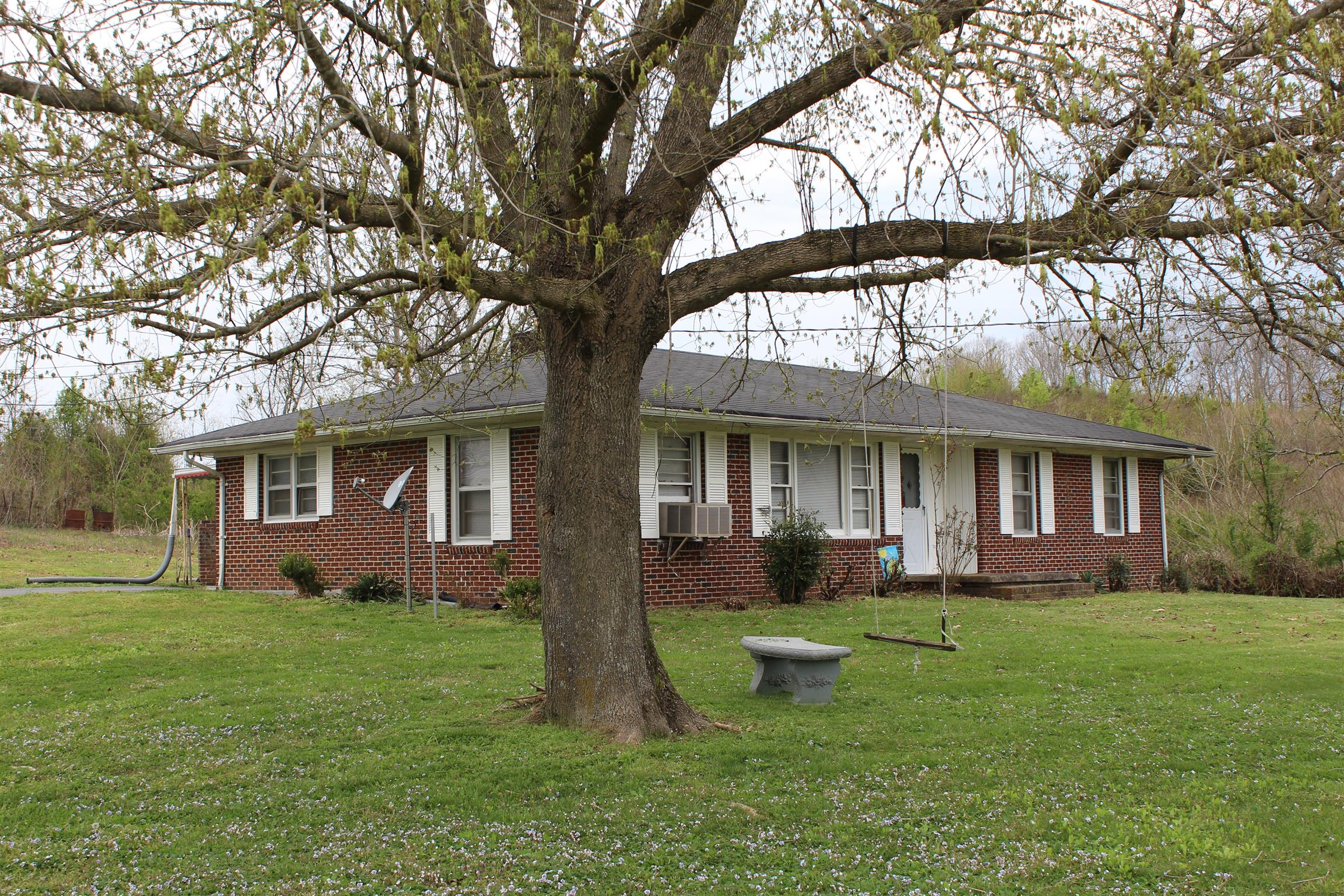 190 Lewis Road Morrison, TN 37357 - Photo 1 of 16