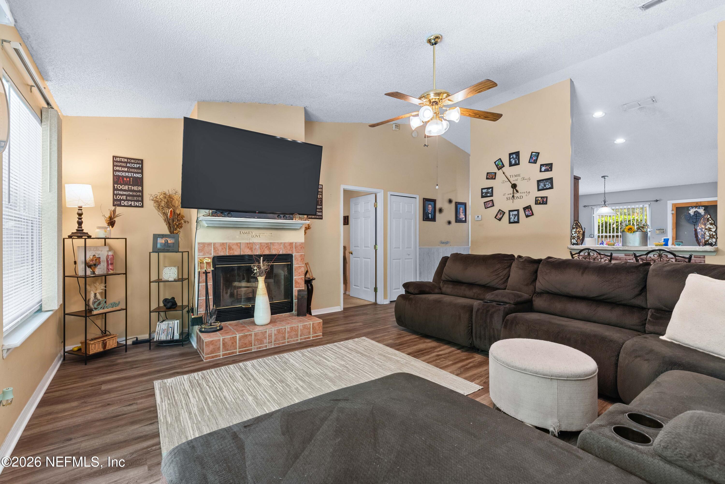 1563 Graduation Lane Middleburg, FL 32068 - Photo 7 of 27 1563 Graduation Ln-7