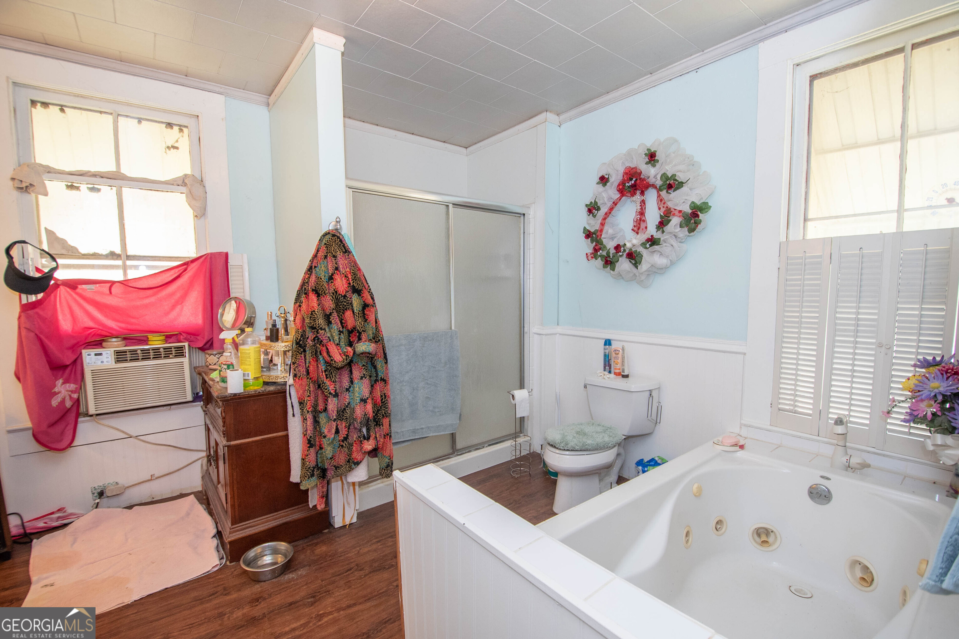 125 Fowler Street Warm Springs, GA 31830 - Photo 19 of 46 a view of livingroom with furniture and wooden floor
