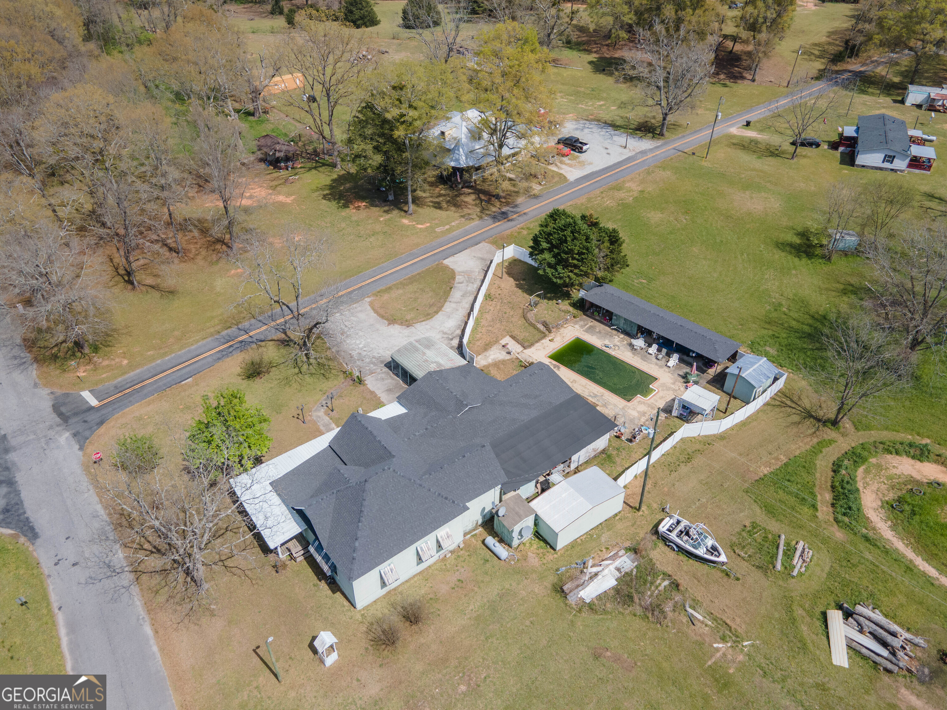 125 Fowler Street Warm Springs, GA 31830 - Photo 46 of 46 an aerial view of a house with a yard