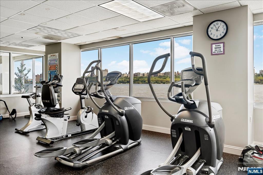 226 The Promenade Edgewater, NJ 07020 - Photo 29 of 33