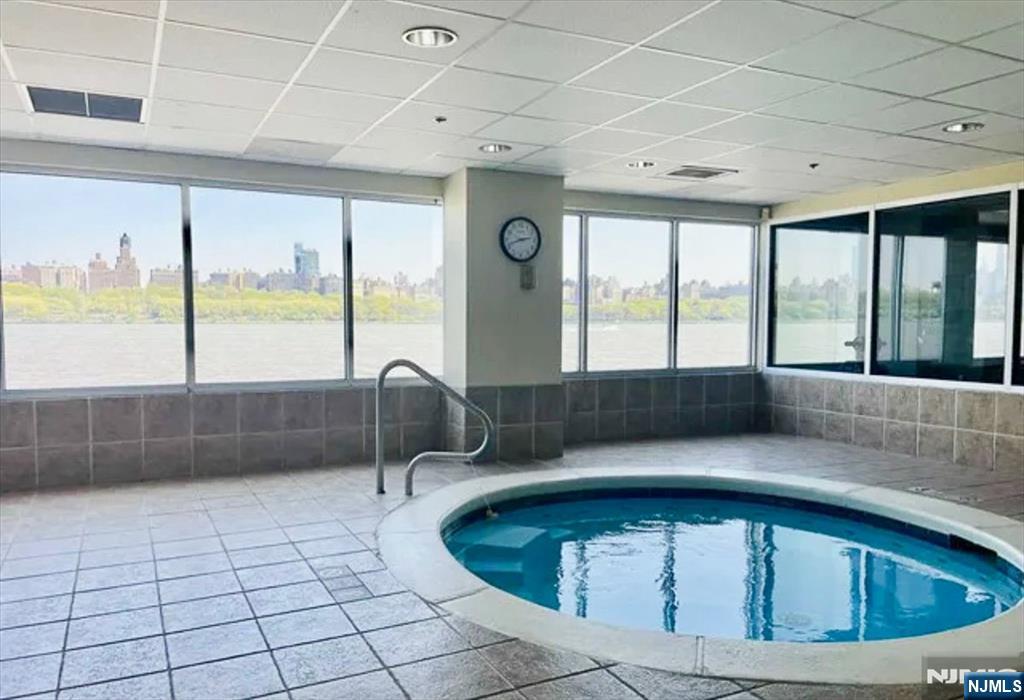 226 The Promenade Edgewater, NJ 07020 - Photo 31 of 33