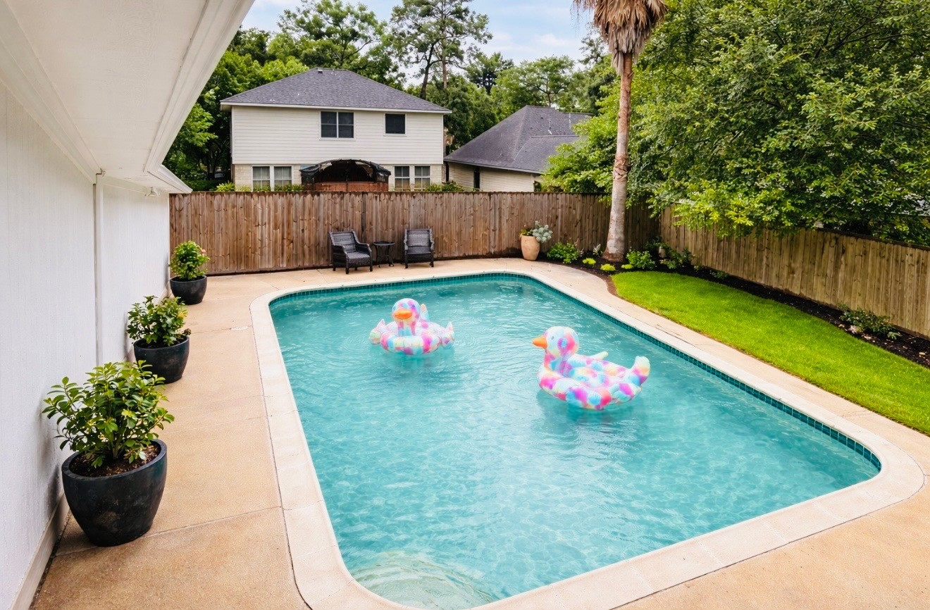 30122 Falher Drive Spring, TX 77386 - Photo 30 of 36 a view of swimming pool from a balcony