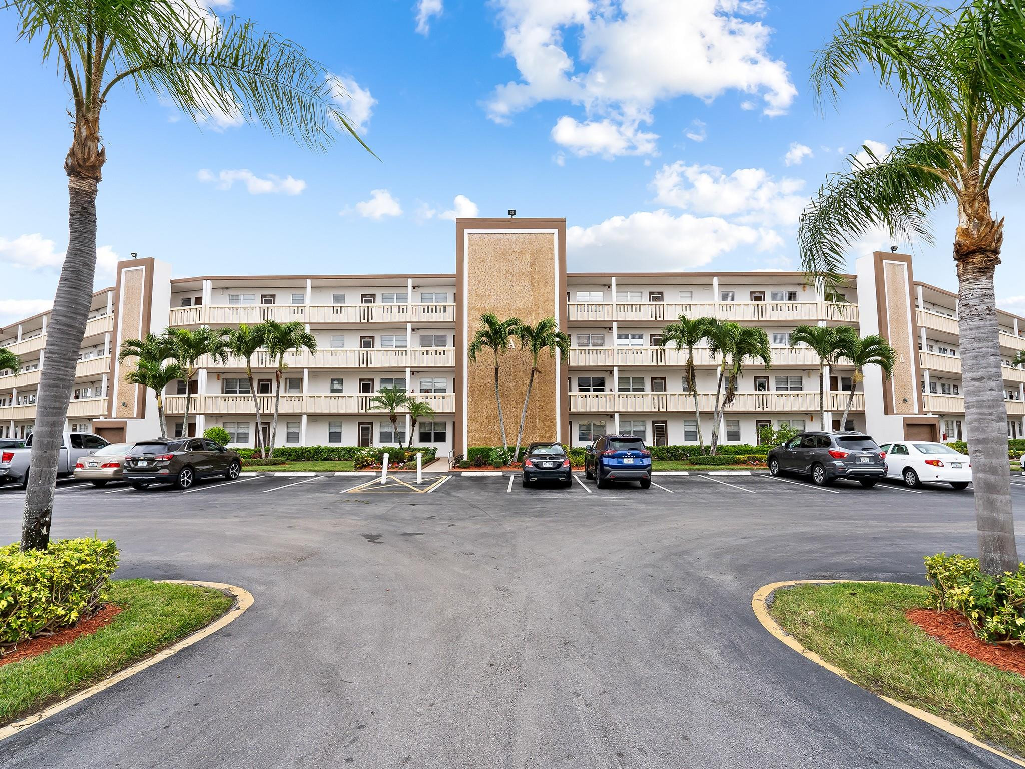 3003 Guildford East, Unit 3003 Boca Raton, FL 33434 - Photo 1 of 25 Photo 1