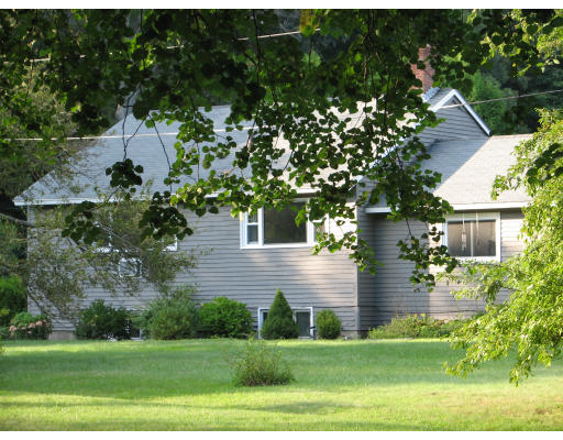 15 Walker Road Manchester, MA 01944 - Photo 1 of 5 Gallery Image 1