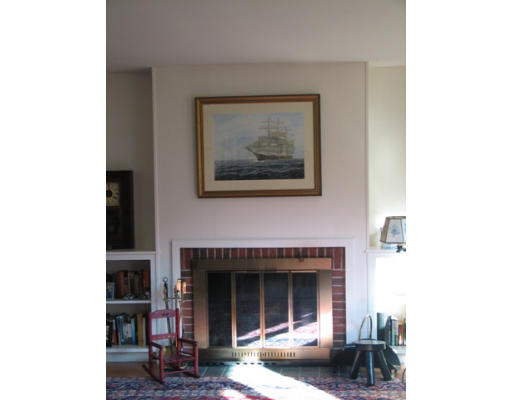 15 Walker Road Manchester, MA 01944 - Photo 2 of 5 Gallery Image 2
