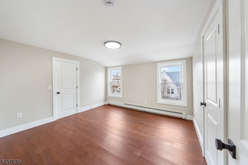 286 North 6th Street Newark, NJ 07107 - Photo 3 of 5