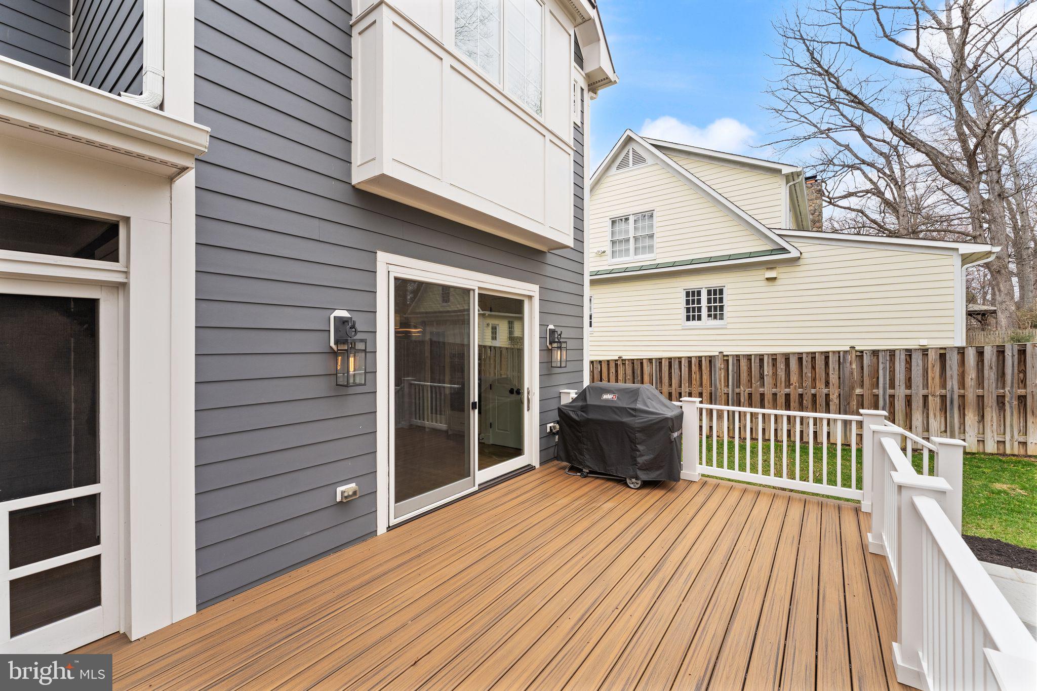 118 Oak Street Southwest Vienna, VA 22180 - Photo 16 of 32