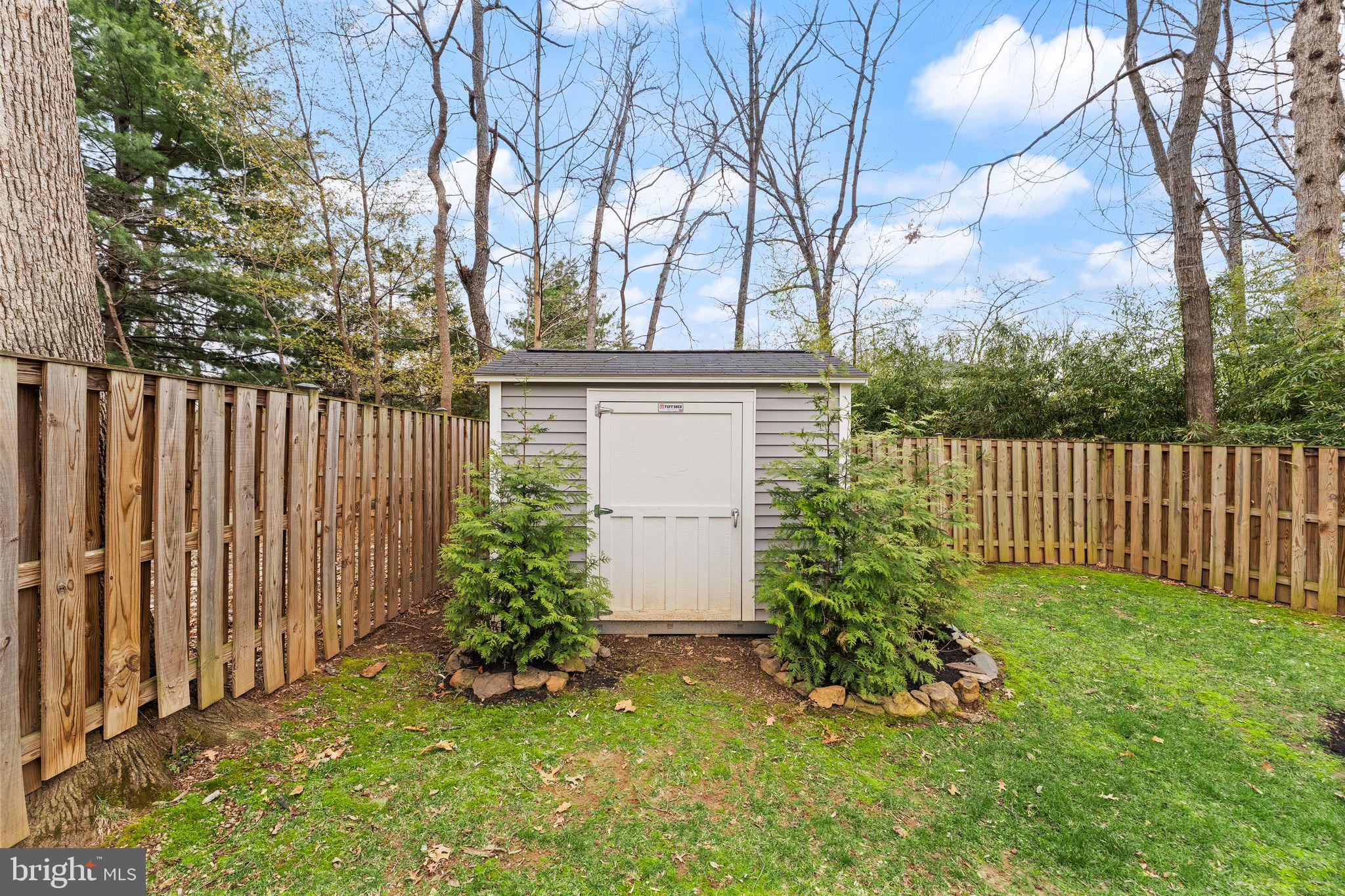 118 Oak Street Southwest Vienna, VA 22180 - Photo 23 of 32