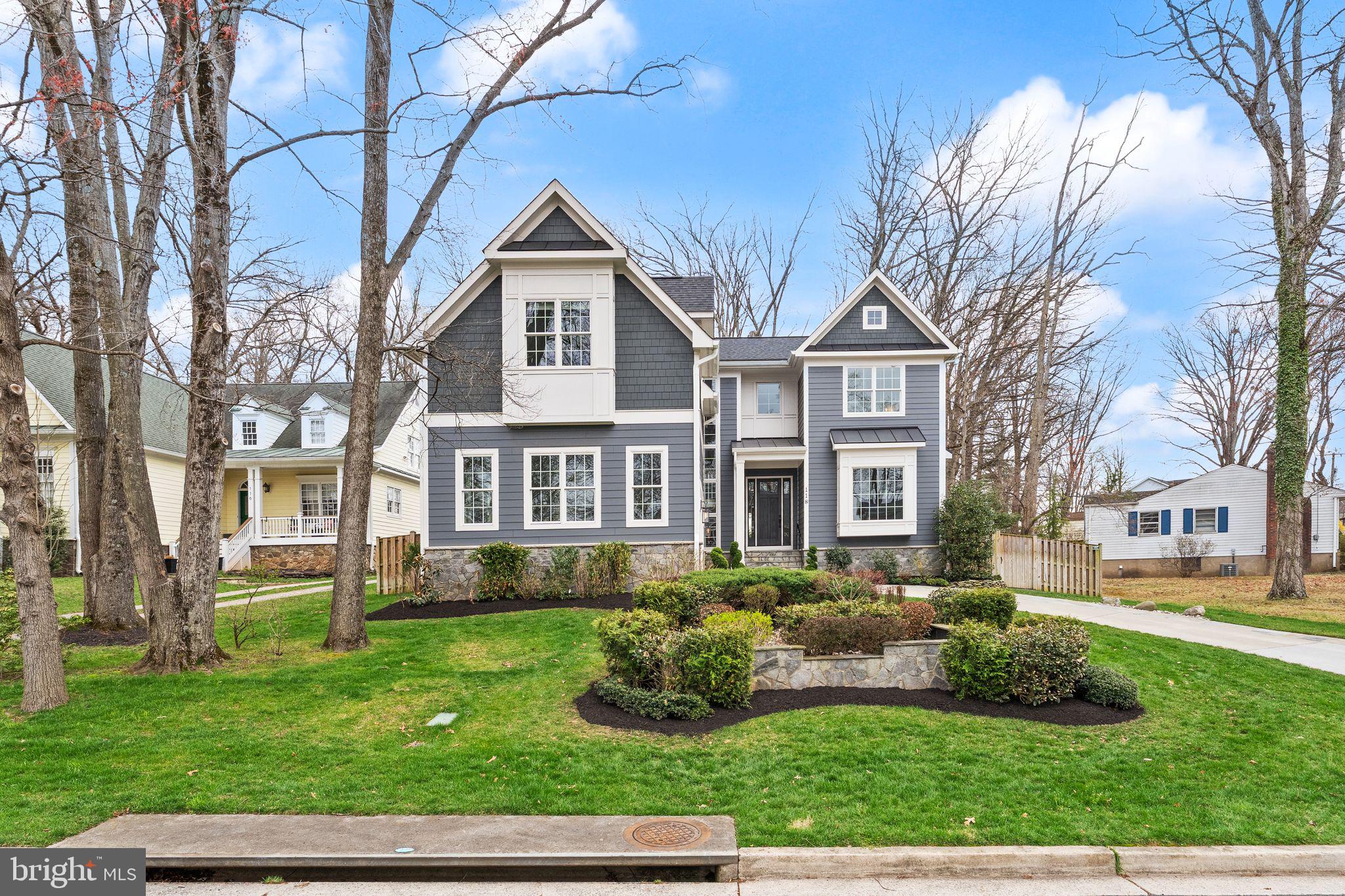 118 Oak Street Southwest Vienna, VA 22180 - Photo 7 of 32