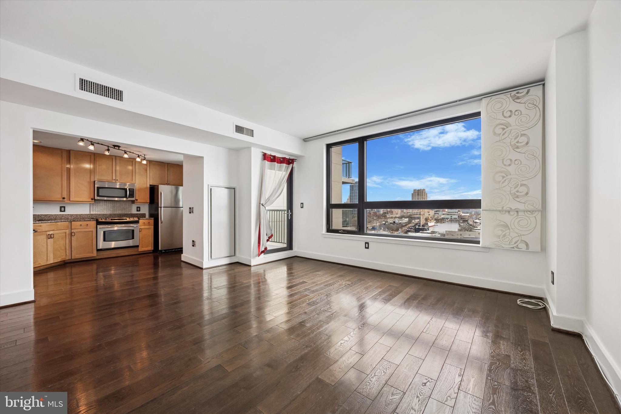 717 South Christopher Columbus Blvd Unit 812  