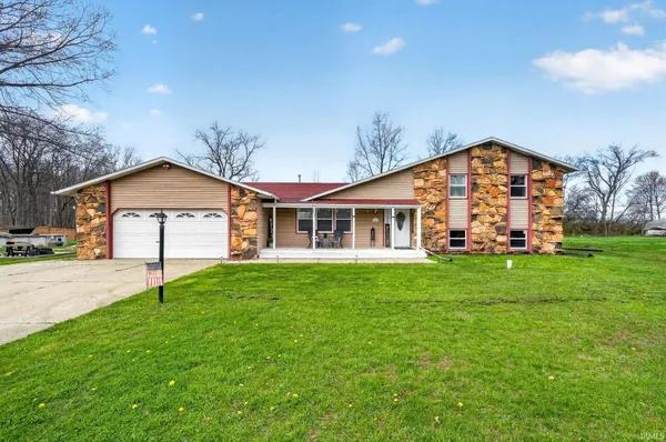 $325,000 | 20911 Roycroft Drive, South Bend, IN 46614
