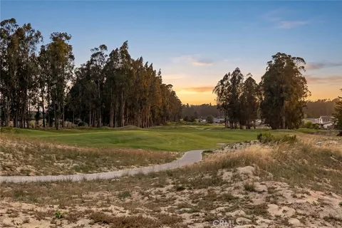 a view of a golf course