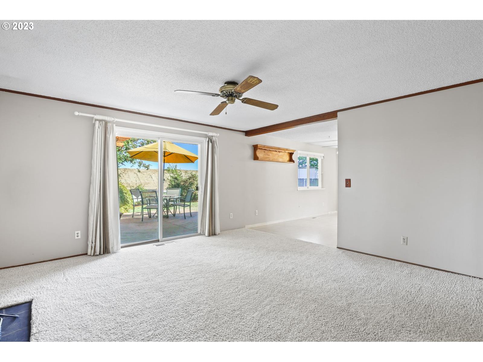 23921 Southeast Oak Street Gresham, OR 97030 - Photo 40 of 46 a view of empty room with ceiling fan