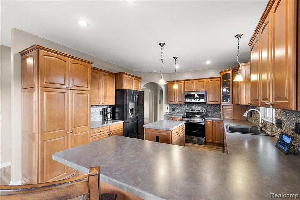 5035 Hidden Ridge Road Metamora, MI 48455 - Photo 8 of 64