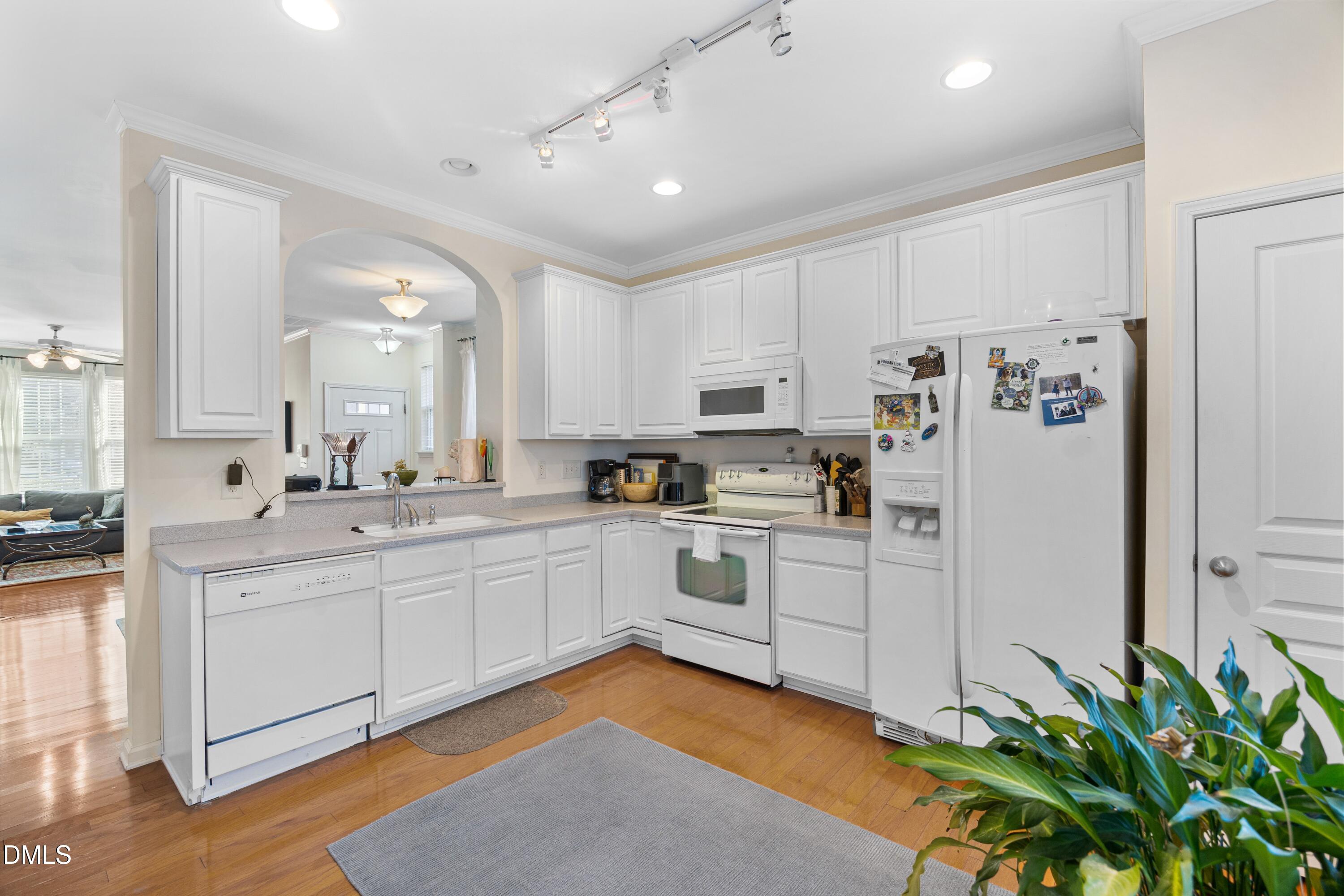 170 Cedar Elm Road Durham, NC 27713 - Photo 15 of 47 Kitchen 7