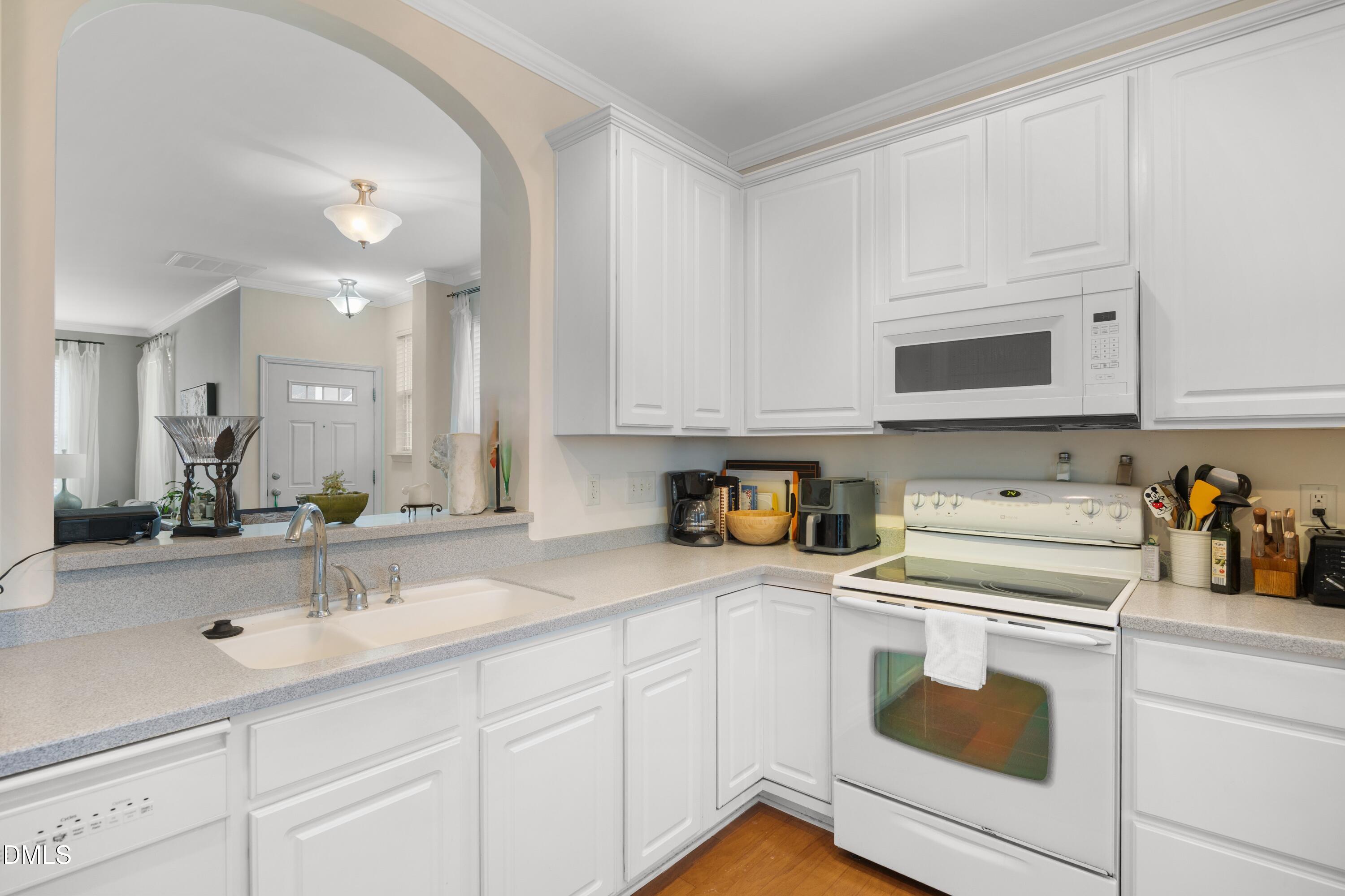 170 Cedar Elm Road Durham, NC 27713 - Photo 16 of 47 Kitchen 5