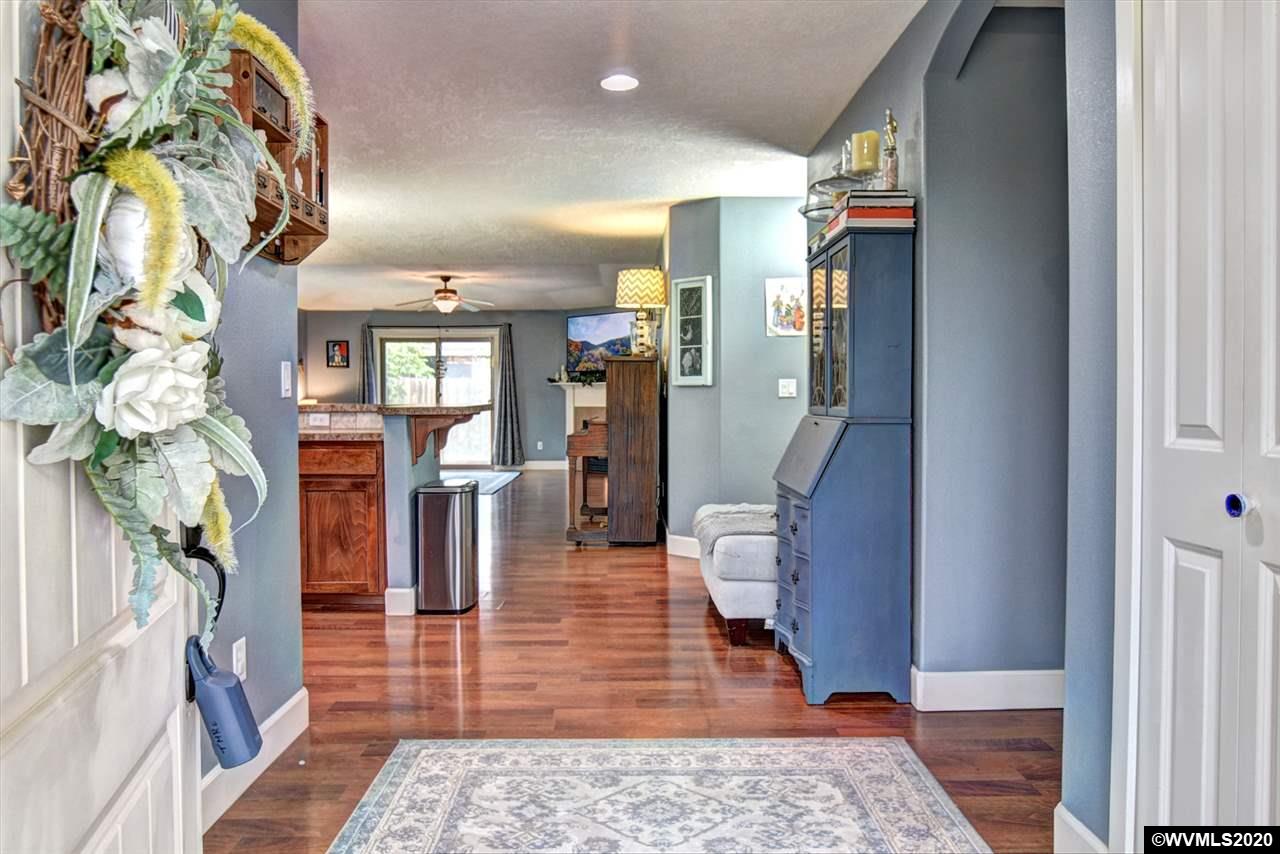 122 10th Street Jefferson, OR 97352 - Photo 16 of 32